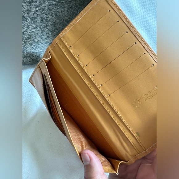 🙏Hunting World Pouch with brown wallet - Picture 6 of 17